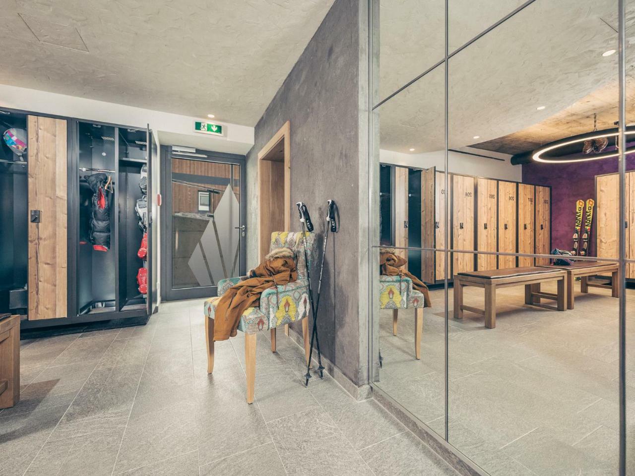 Hotel Bergkristall Zillertal - Adults Only 14 Years Plus Hippach Exterior photo